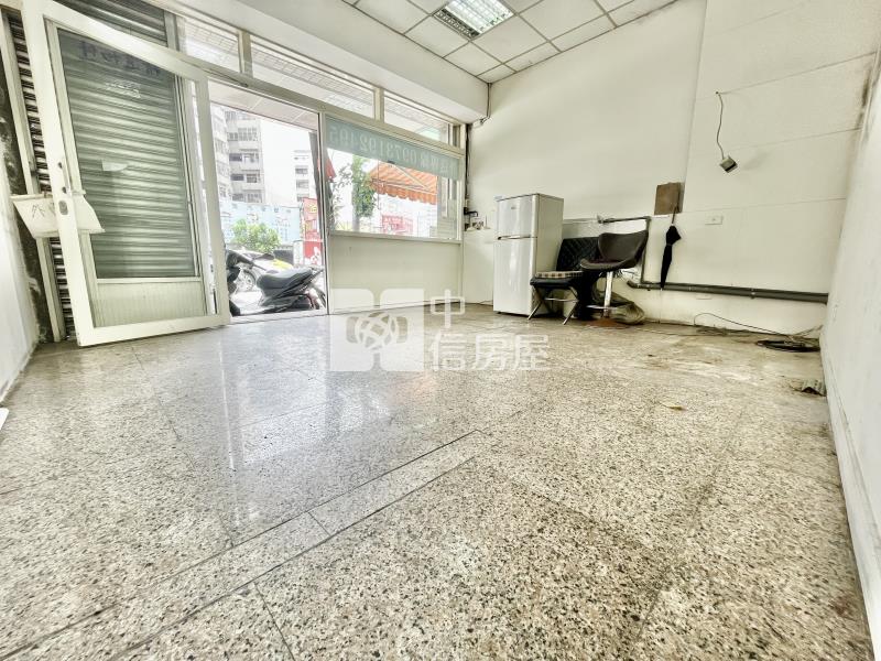 震後中山醫高工商圈文心透房賺錢金透店房屋室內格局與周邊環境