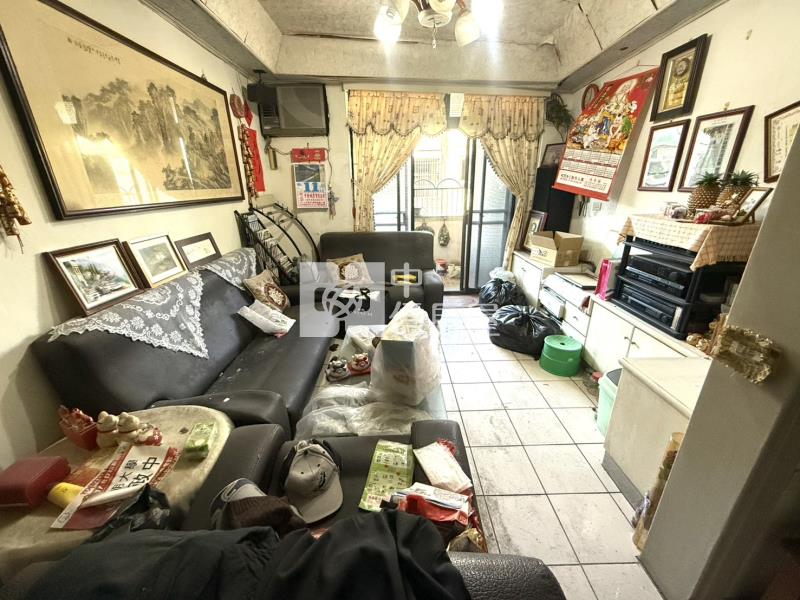 專-中原家樂福低總價DIY3房公寓房屋室內格局與周邊環境