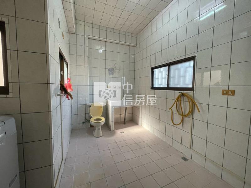 下營稀有大面寬店住房屋室內格局與周邊環境
