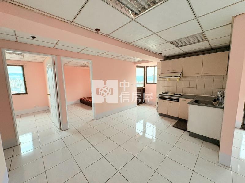 高樓層華廈房屋室內格局與周邊環境
