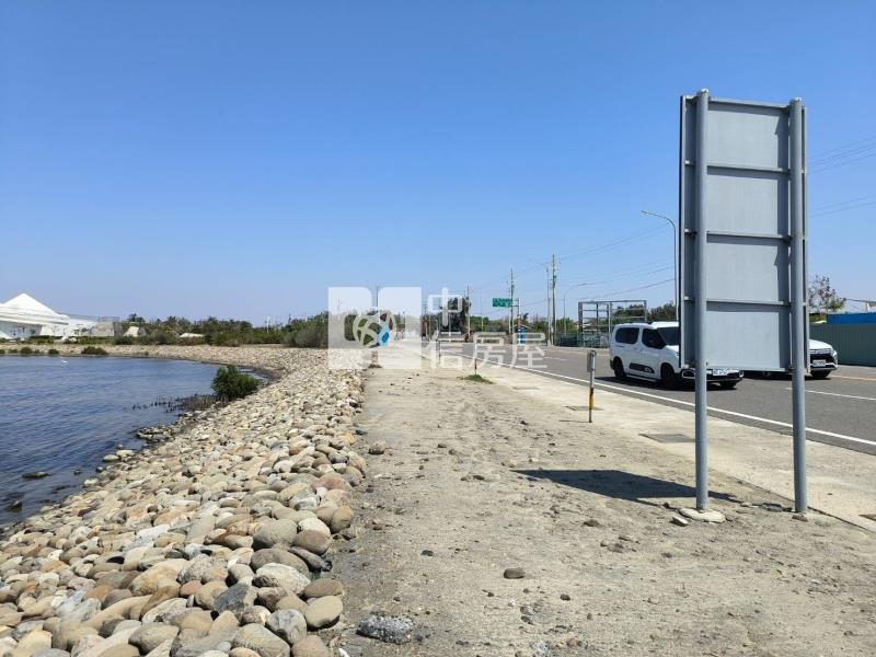 七股鹽山前農建地房屋室內格局與周邊環境