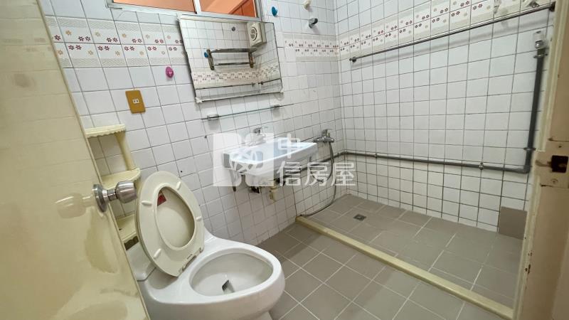 一中商圈美四房房屋室內格局與周邊環境