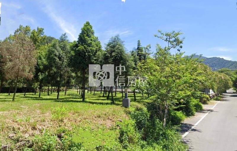 國姓泰雅度假村旁方正農地房屋室內格局與周邊環境