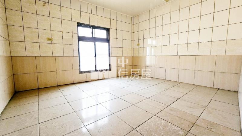 後龍中華路住店房屋室內格局與周邊環境