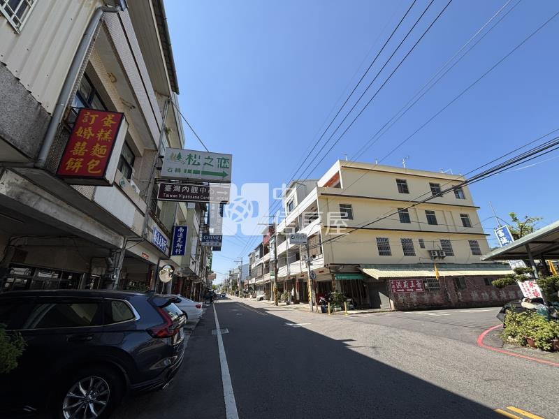 新社臨8米路漂亮農地房屋室內格局與周邊環境