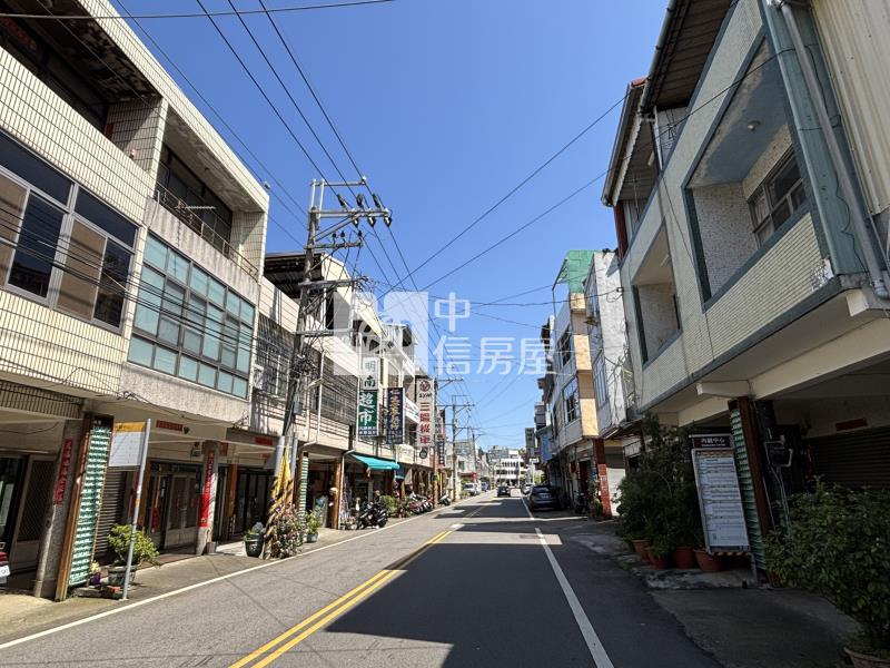 新社臨8米路漂亮農地房屋室內格局與周邊環境