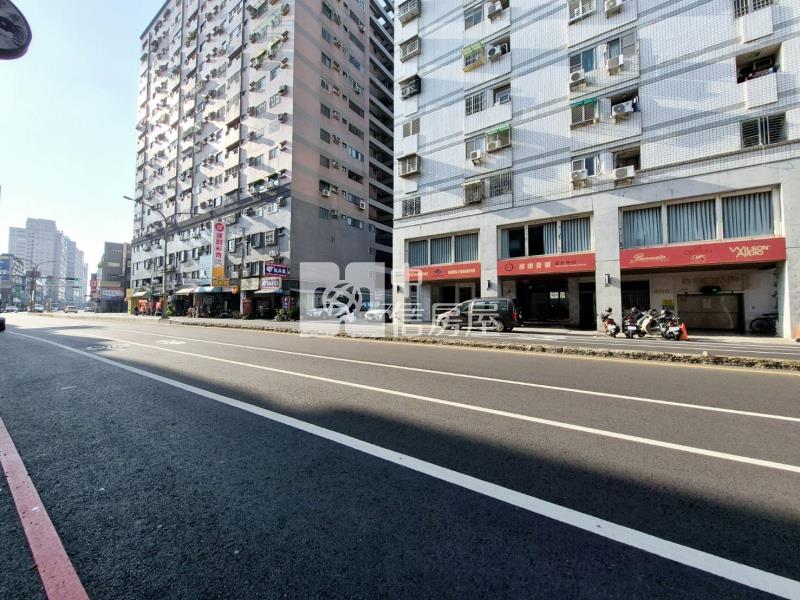 華馨園高樓層採光套房房屋室內格局與周邊環境