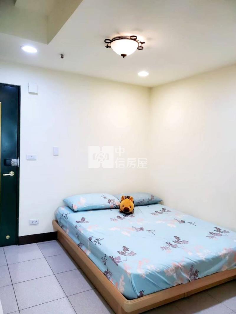 華馨園高樓層採光套房房屋室內格局與周邊環境
