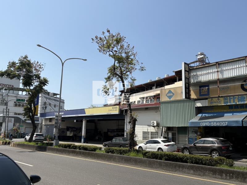 正信義路美地房屋室內格局與周邊環境