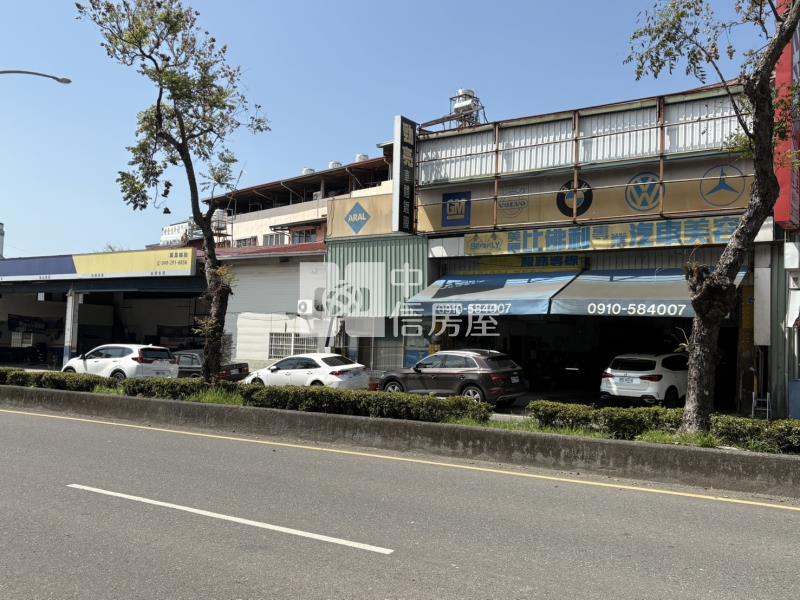 正信義路美地房屋室內格局與周邊環境