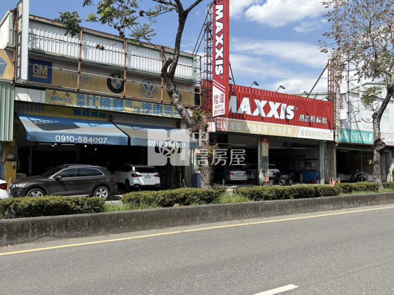 正信義路美地房屋室內格局與周邊環境