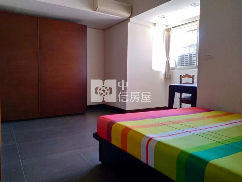 巨蛋旁棕色捷運大三房房屋室內格局與周邊環境