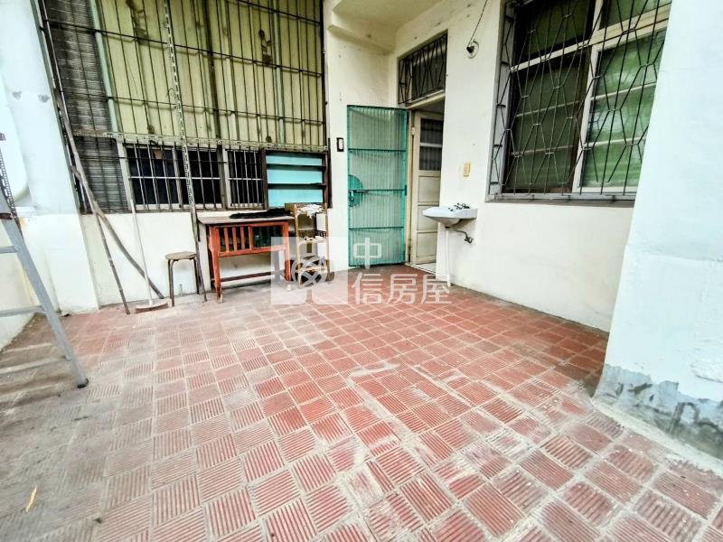 南屯路商圈柳川園道旁臨路邊間透天房屋室內格局與周邊環境