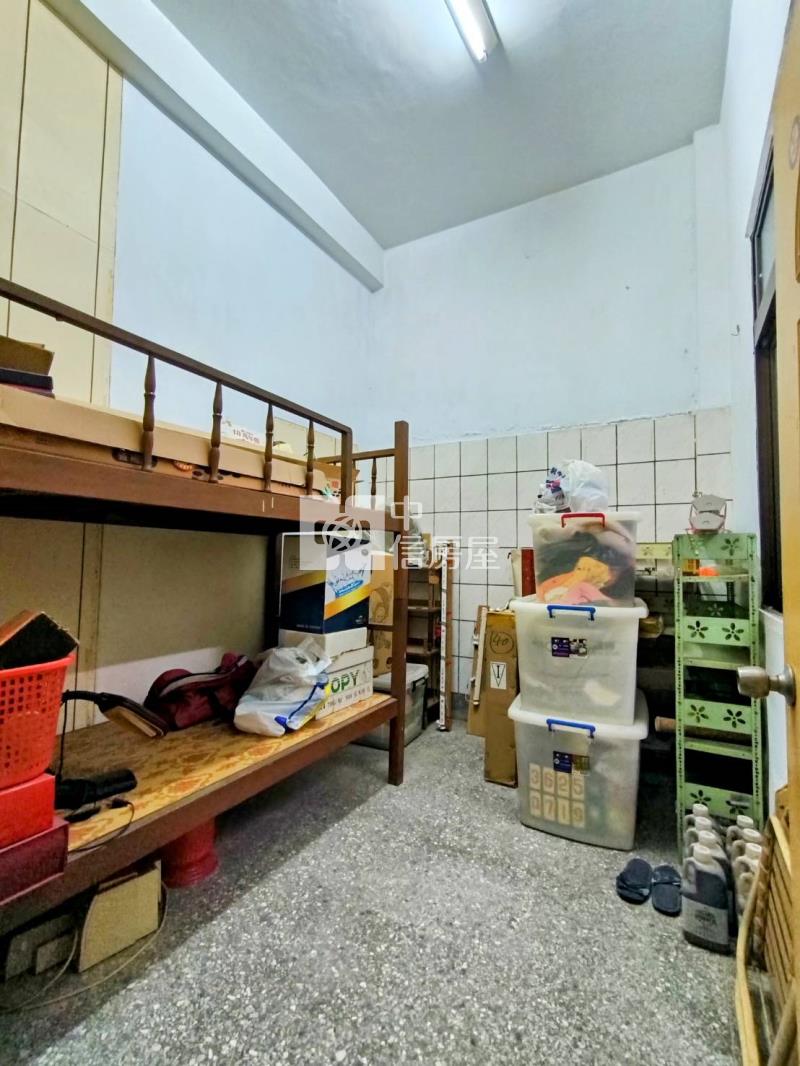 南屯路商圈柳川園道旁臨路邊間透天房屋室內格局與周邊環境