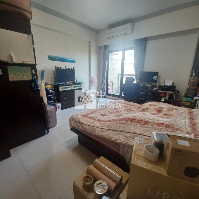 仁雄商圈大地坪電梯雙車墅房屋室內格局與周邊環境