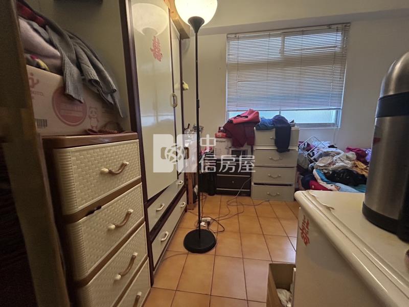西區電梯三房稀有戶房屋室內格局與周邊環境
