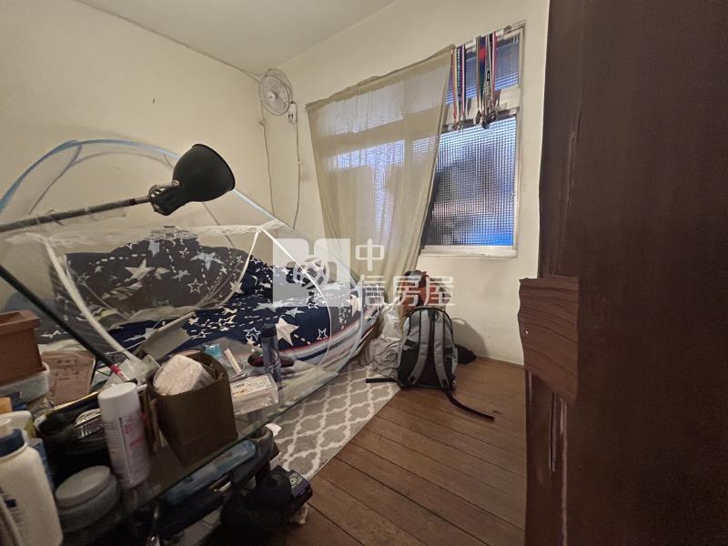 西區電梯三房稀有戶房屋室內格局與周邊環境