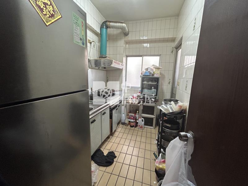 西區電梯三房稀有戶房屋室內格局與周邊環境