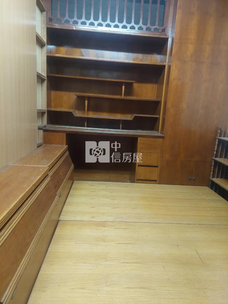 苓雅二路中山二路口透天店面房屋室內格局與周邊環境