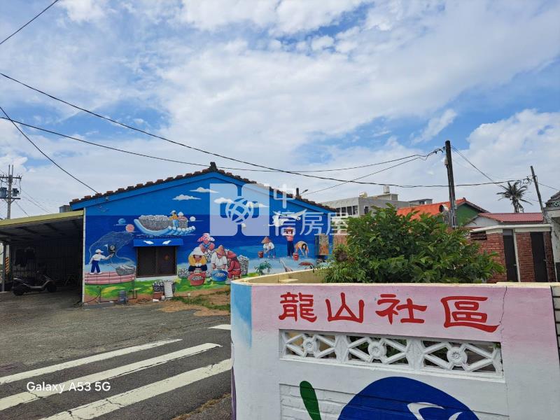 近龍山國小建地有未保存登記平房房屋室內格局與周邊環境