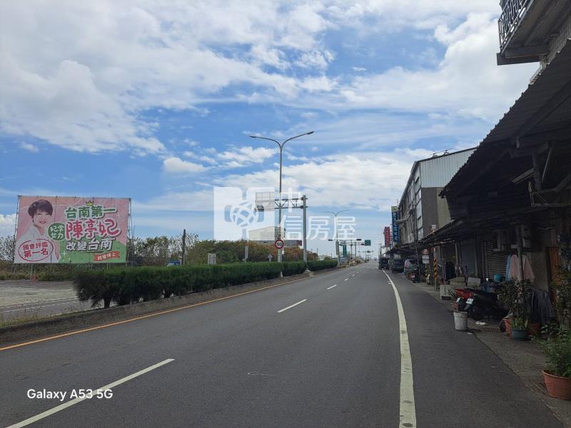 近龍山國小建地有未保存登記平房房屋室內格局與周邊環境