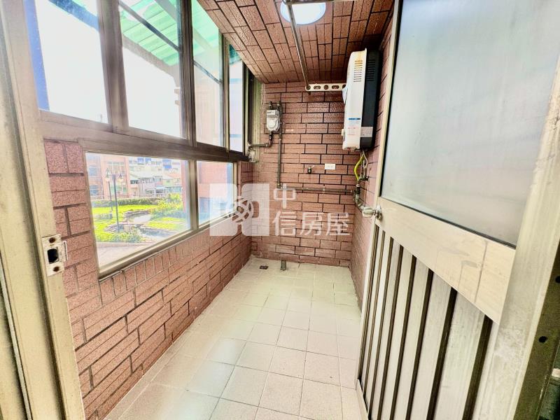 【安家】專任-樂群國小輕軌玉璽天下3+1房車房屋室內格局與周邊環境