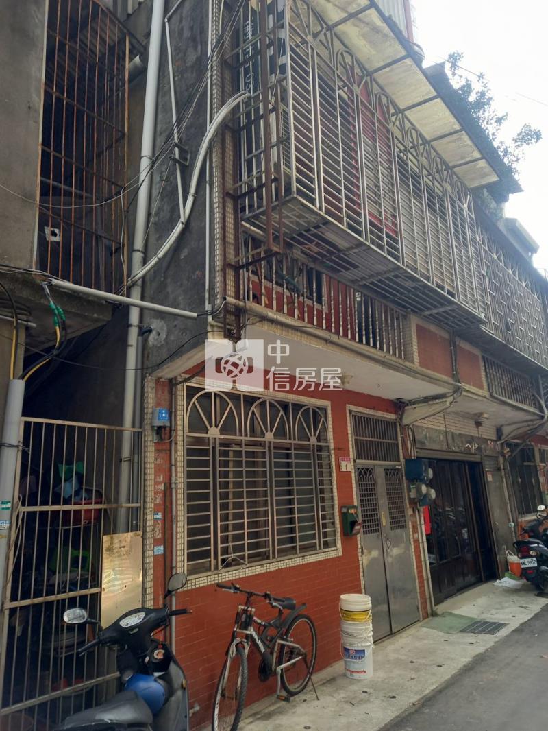 交流道邊間小透天房屋室內格局與周邊環境