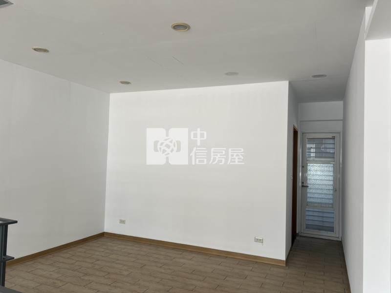 302羅運旁美透天房屋室內格局與周邊環境