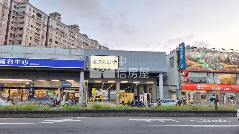 中華路金鑽商業店霸房屋室內格局與周邊環境