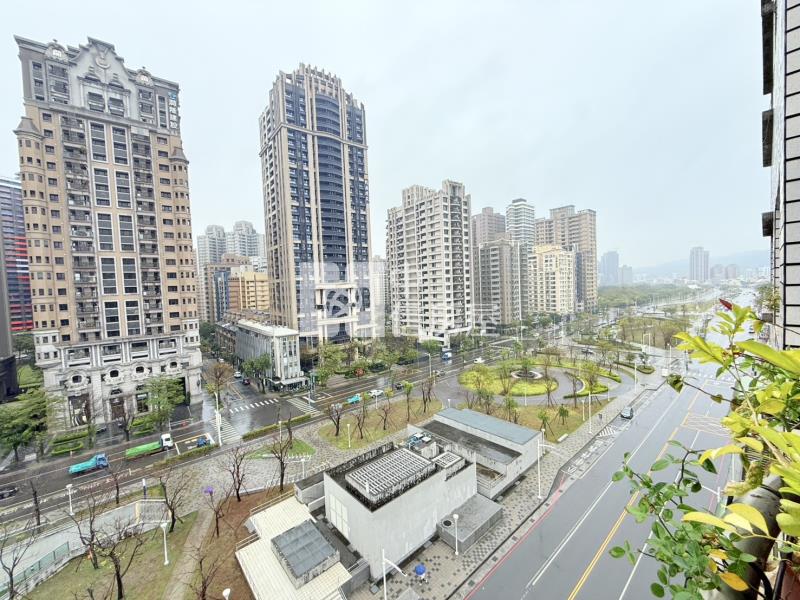 019專任內惟車站國際公園名廈房屋室內格局與周邊環境