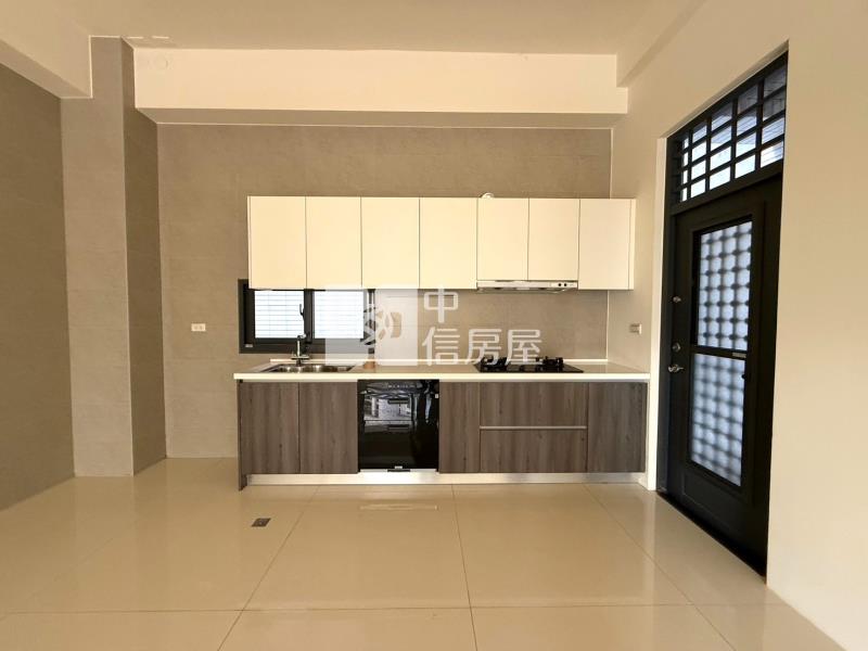 后里全新電梯透天房屋室內格局與周邊環境