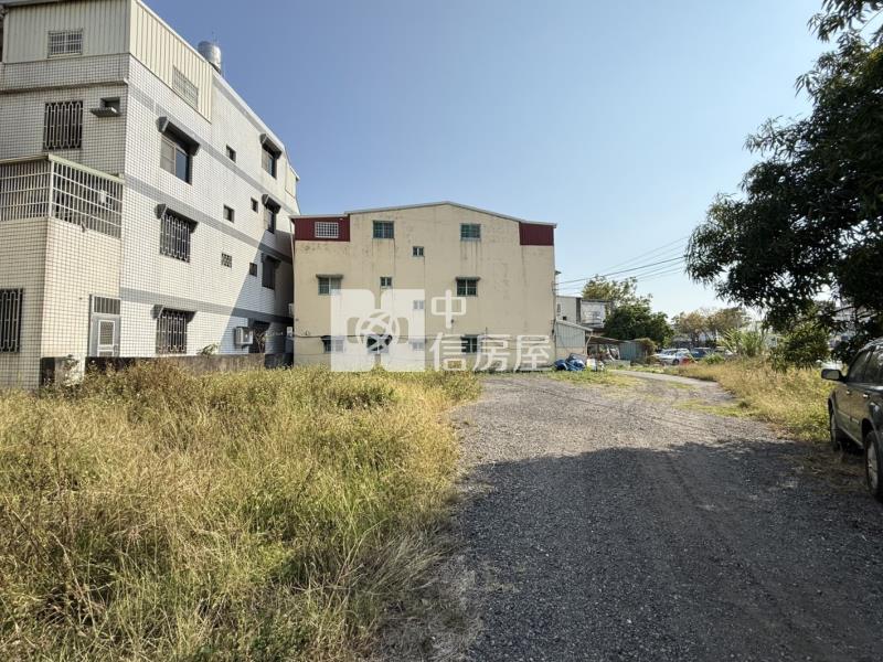 新營金華路方正建地房屋室內格局與周邊環境