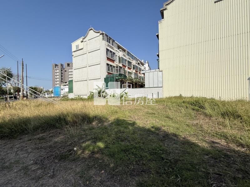 新營金華路方正建地房屋室內格局與周邊環境