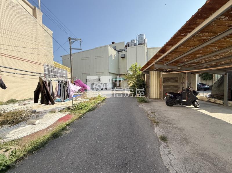新營金華路方正建地房屋室內格局與周邊環境