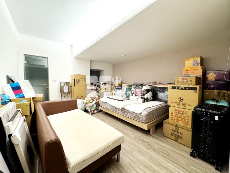 026宜蘭第二行政中心挑高樓中樓房屋室內格局與周邊環境
