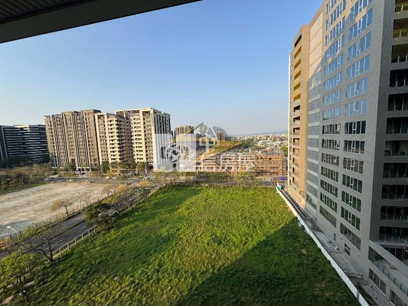 【星鑽】青埔高鐵站前廣場【站前新銳】商辦房屋室內格局與周邊環境