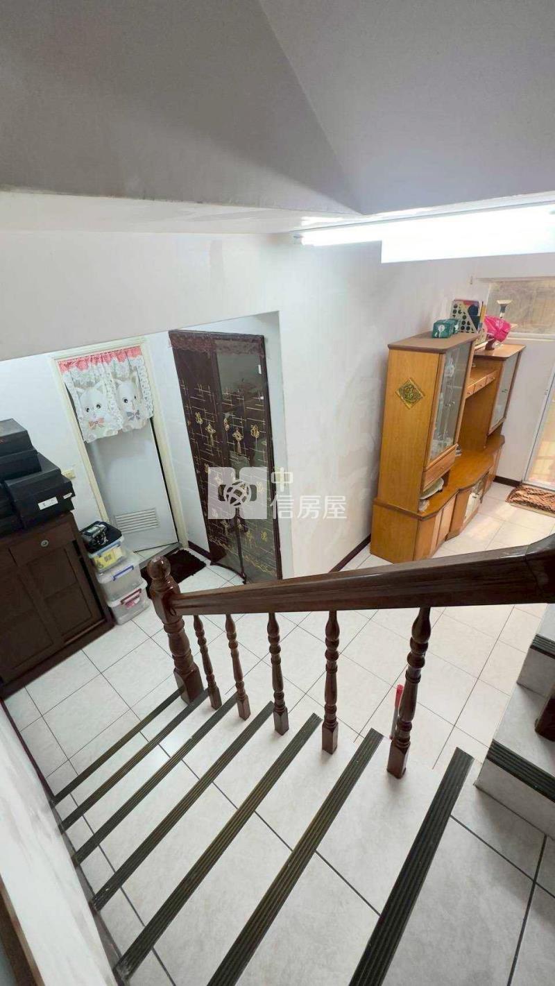 觀音新坡市區下疊別墅房屋室內格局與周邊環境