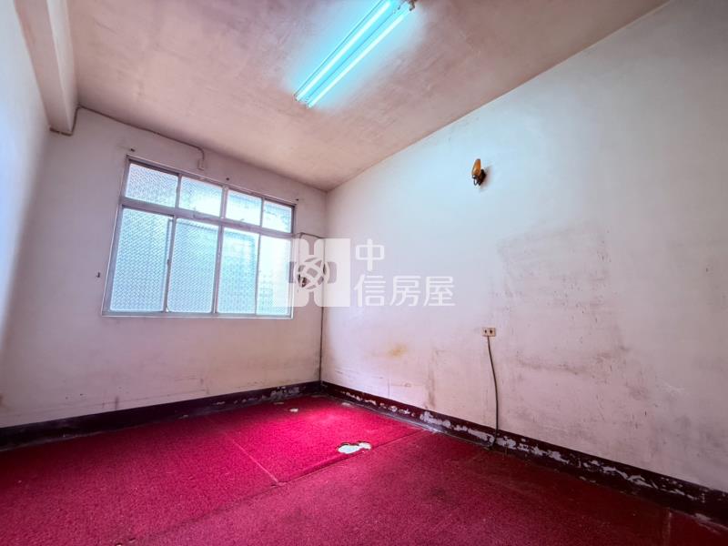 石管局超大地坪庭院透天房屋室內格局與周邊環境