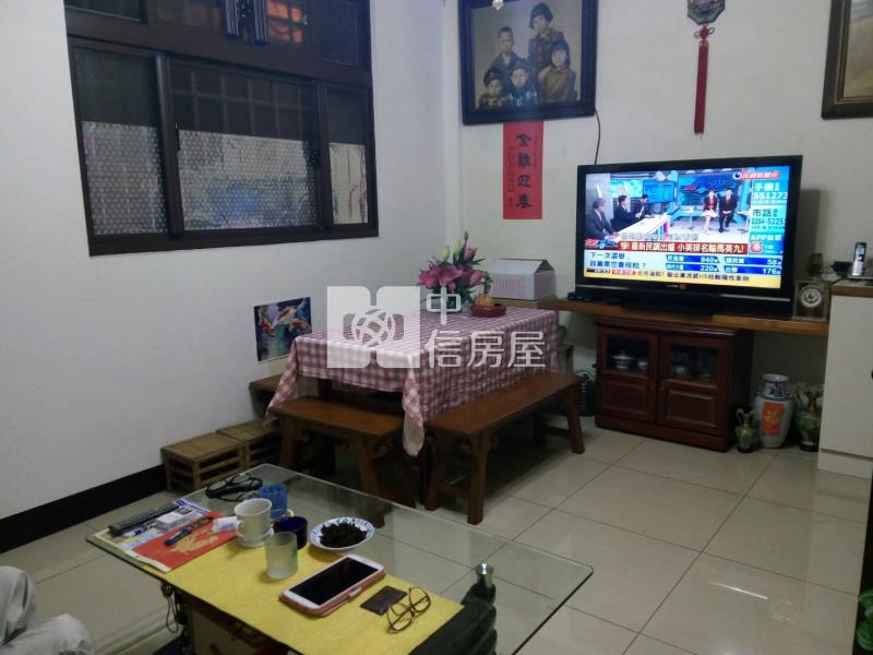 【安家】專任-龍岡圓環透天房屋室內格局與周邊環境