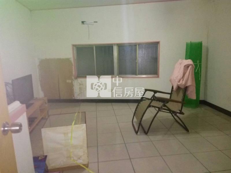 【安家】專任-龍岡圓環透天房屋室內格局與周邊環境