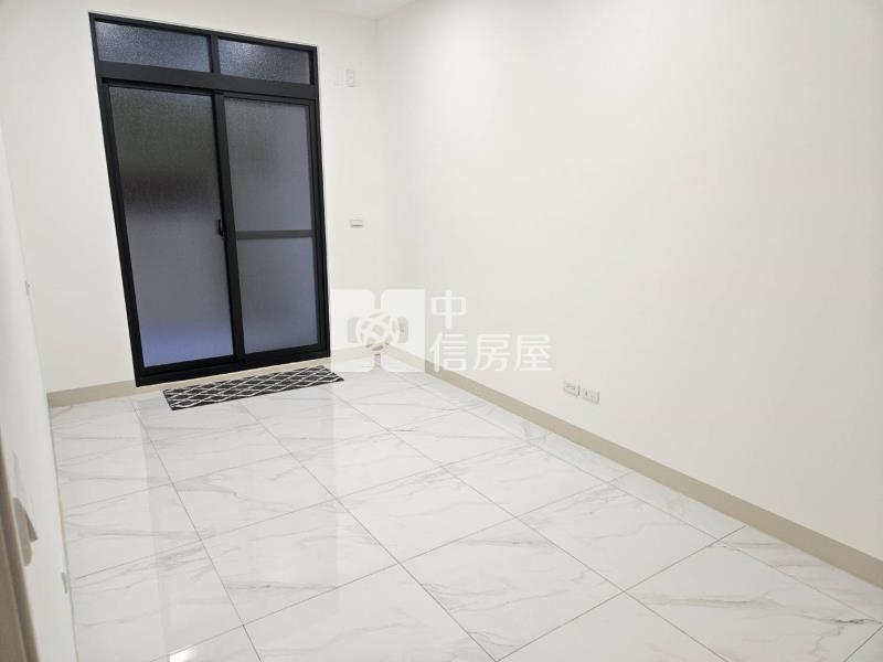武廟商圈前後花園一樓翻新美公寓房屋室內格局與周邊環境