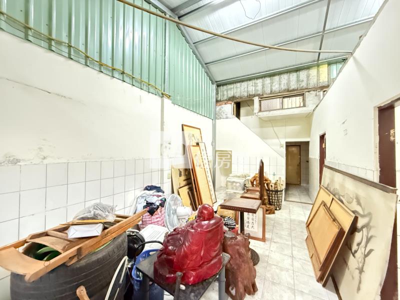水湳中國醫旁透天房屋室內格局與周邊環境