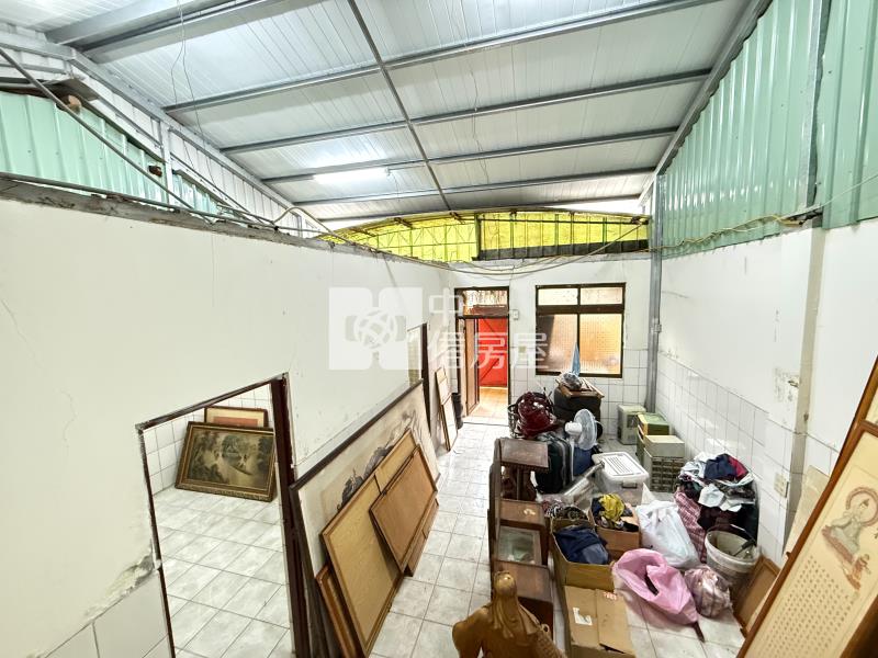 水湳中國醫旁透天房屋室內格局與周邊環境