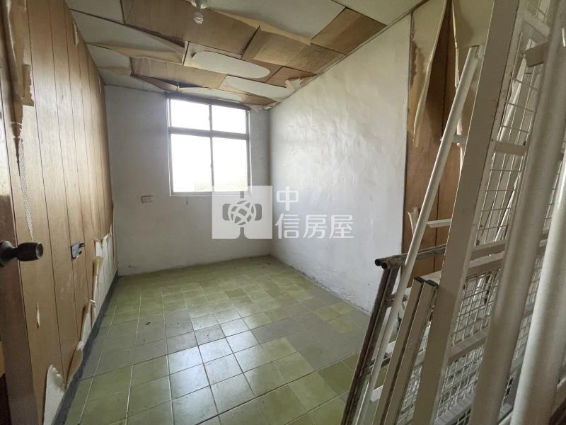 平鎮66旁5房透天近龍岡市場房屋室內格局與周邊環境