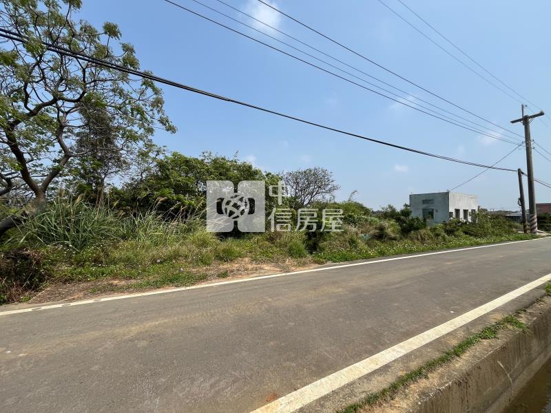 新屋莫內咖啡旁資材室一般農房屋室內格局與周邊環境