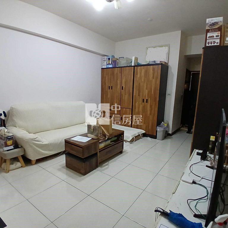 臻品社區唯一釋出2房車(中信卓越團隊)房屋室內格局與周邊環境