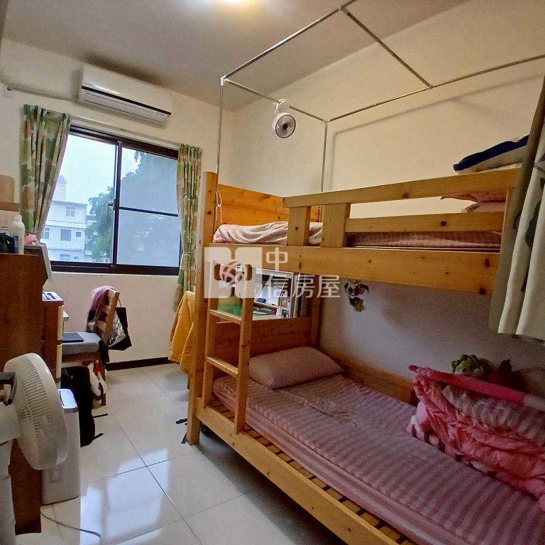 臻品社區唯一釋出2房車(中信卓越團隊)房屋室內格局與周邊環境