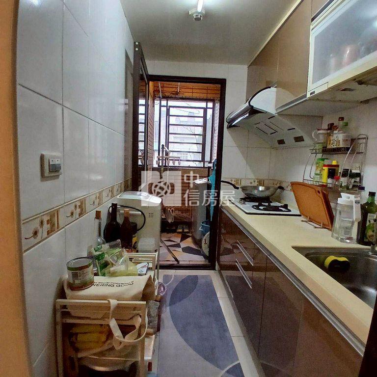 臻品社區唯一釋出2房車(中信卓越團隊)房屋室內格局與周邊環境