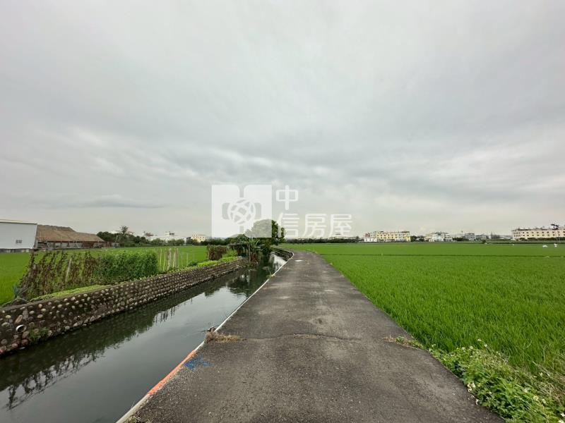 霧峰五福路特定農業區農牧用地房屋室內格局與周邊環境