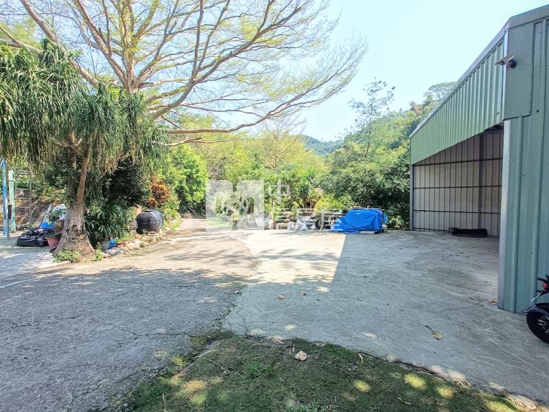 近太平市區@園藝園區.買千坪農地送1+2樓厝@路大.車可達房屋室內格局與周邊環境